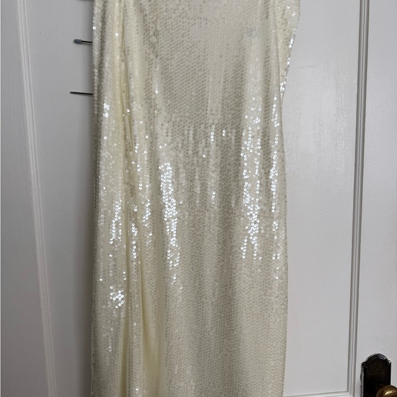 Le Lis Cream Sequin Skirt - Picture 1 of 3